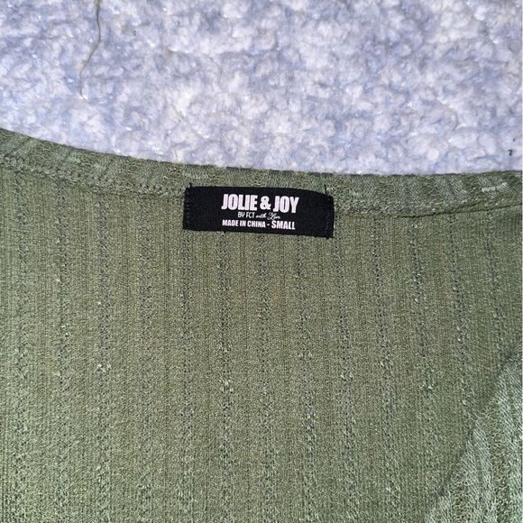 Jolie and Joy Twist Long Sleeve Crop Top - Size S - Picture 4 of 6